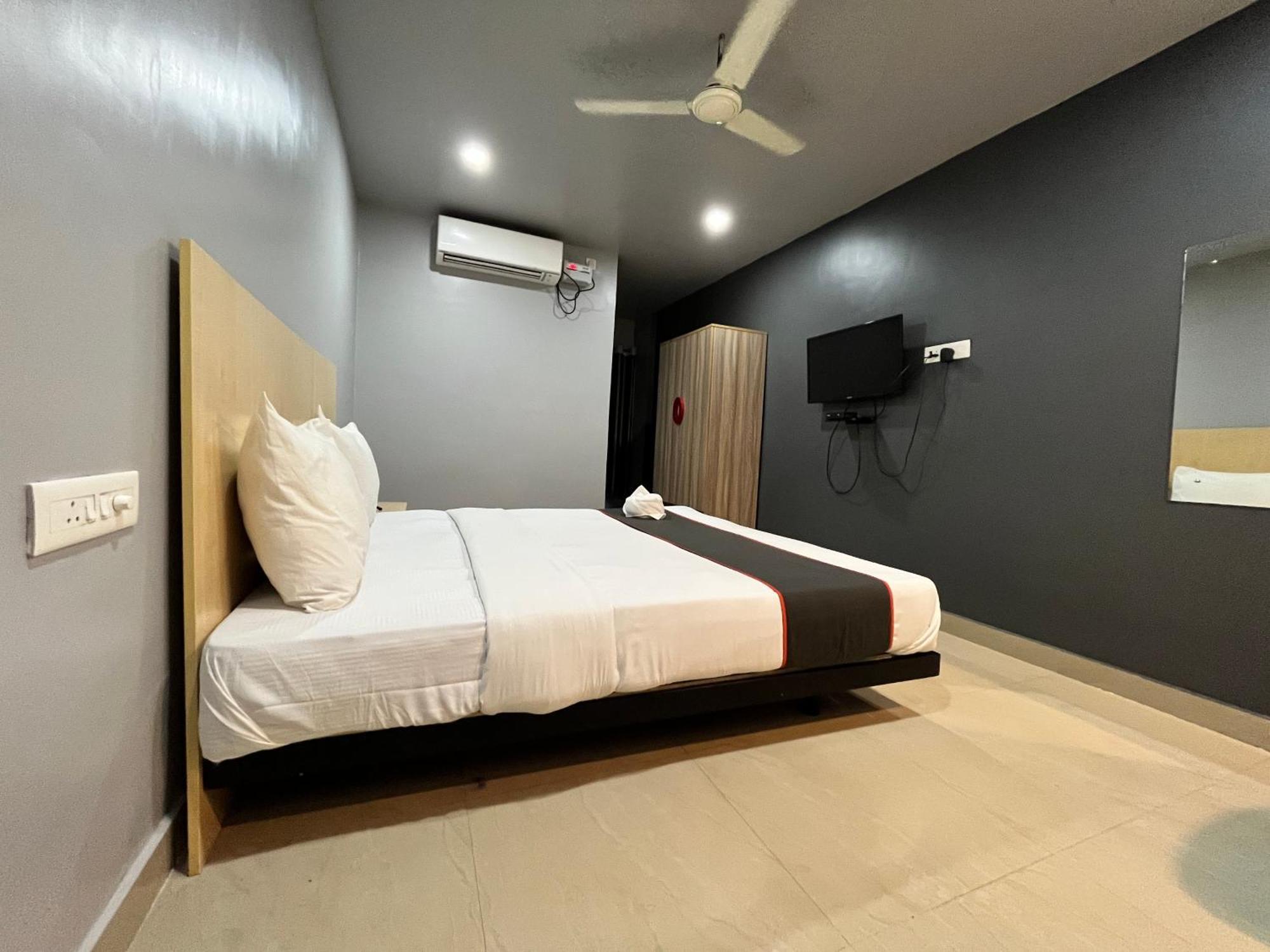 Rjb Grand Guwahati Exterior foto